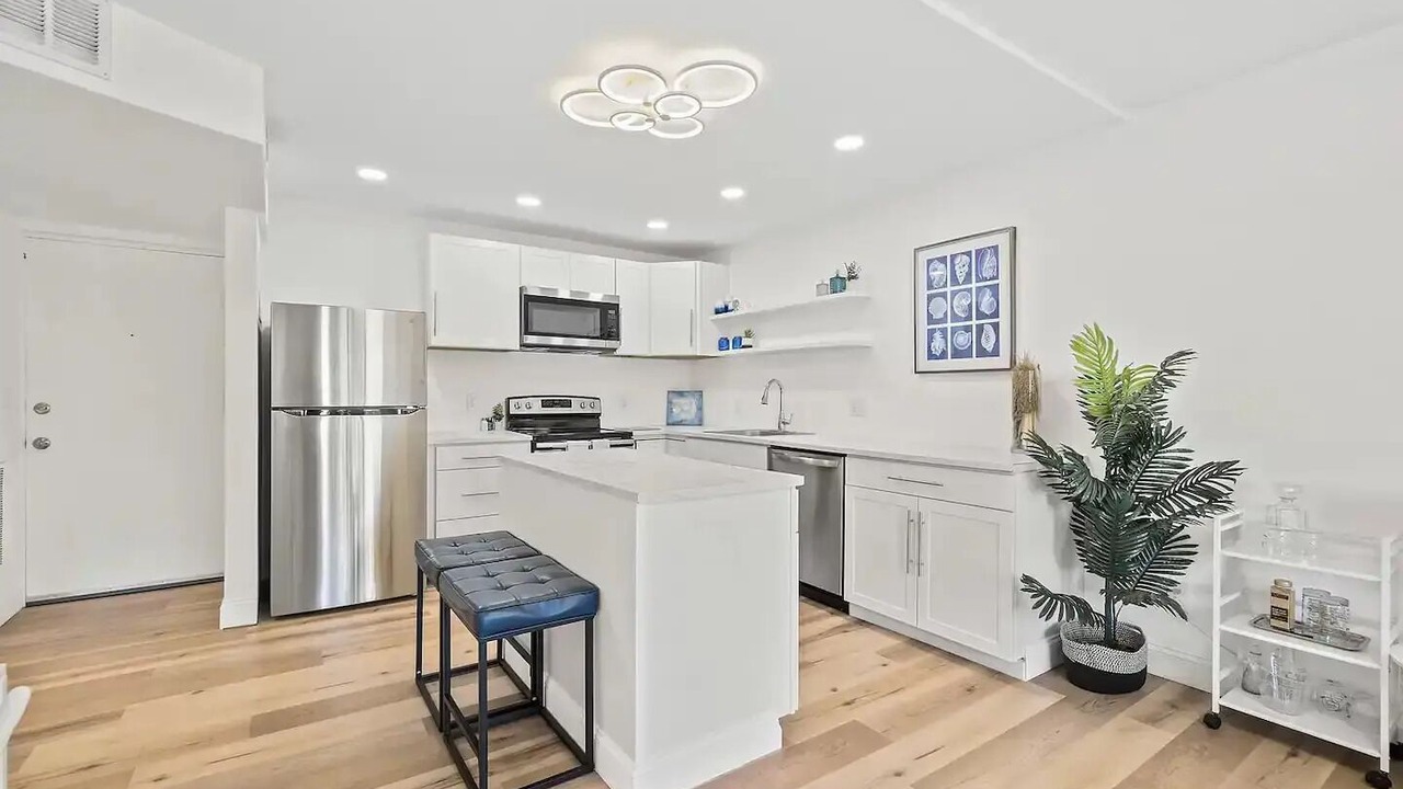 Photo of Kitchen in Columbiad Plaza