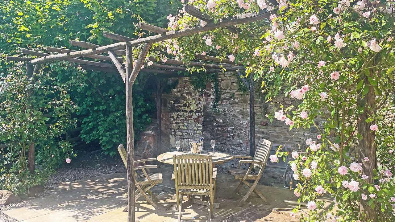 Photo of Others in Ludwel