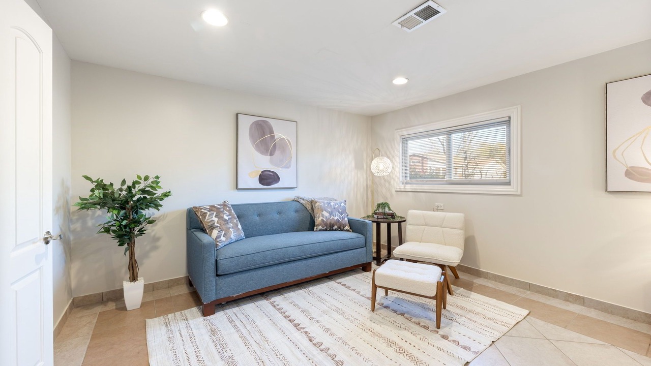 Photo of Livingroom in Arlington Heights