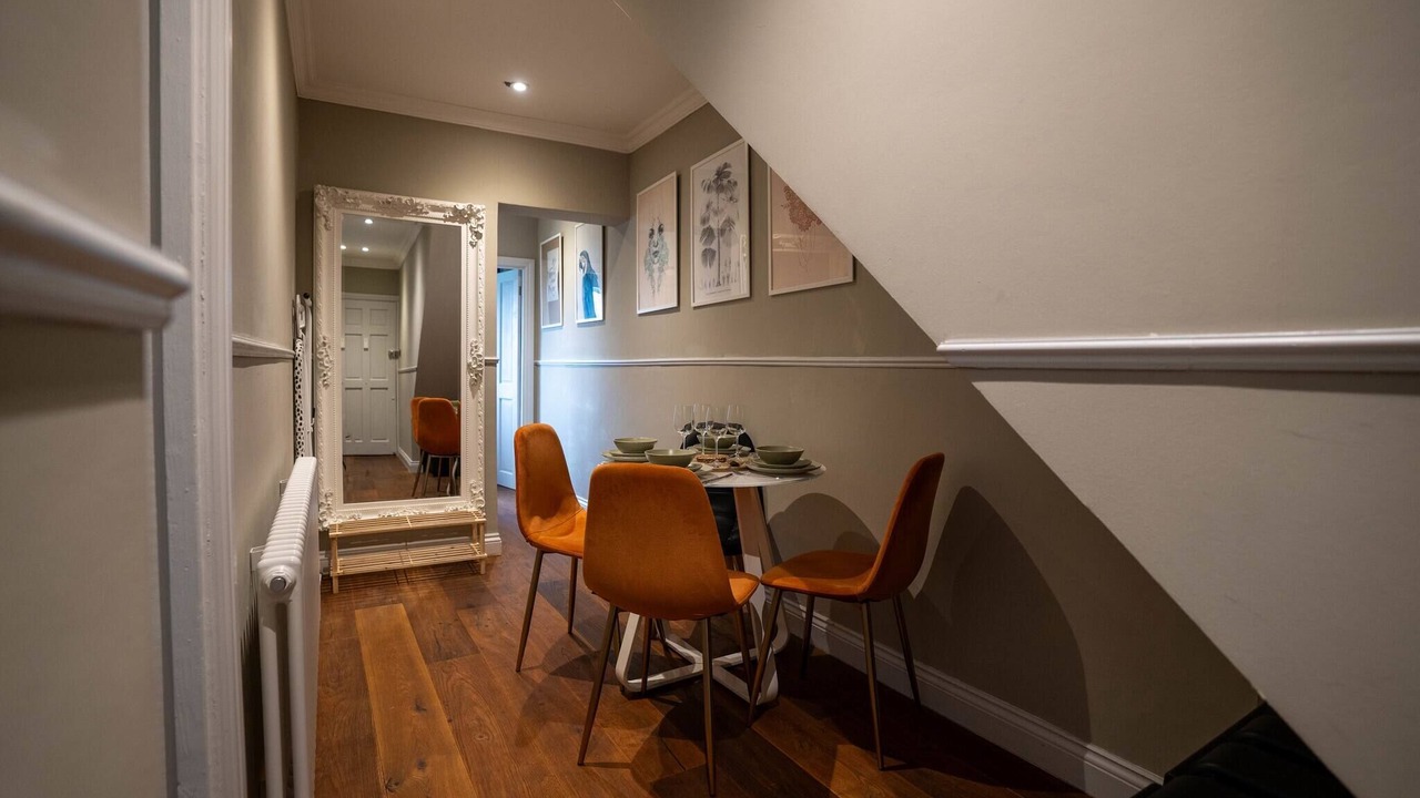 Photo of Others in Charlton