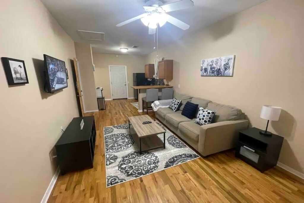 Photo of Livingroom in Central Oklahoma City