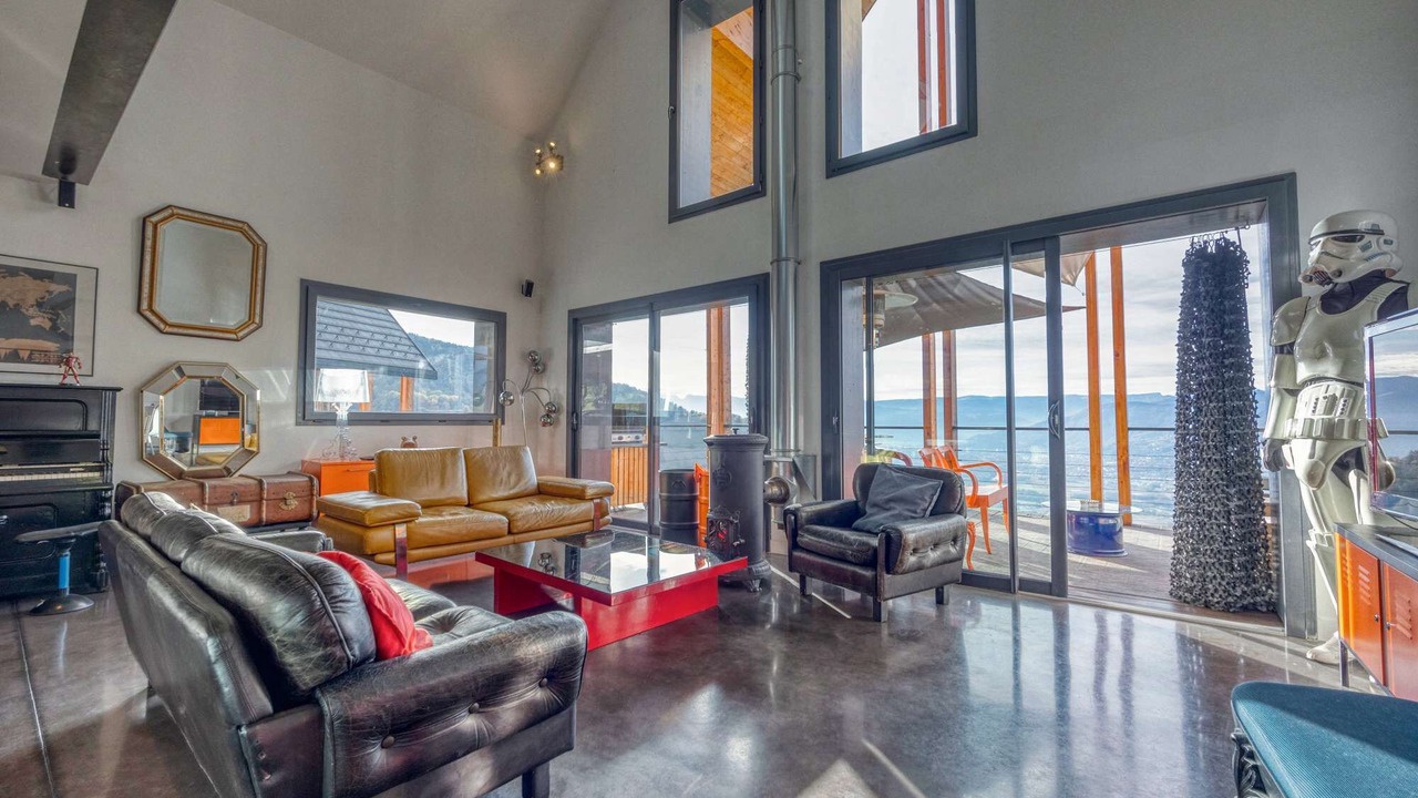 Photo of Livingroom in Saint-Jean-le-Vieux