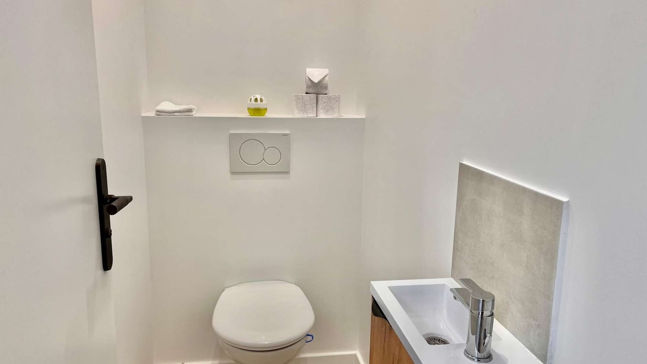 Photo of Bathroom in Vanves