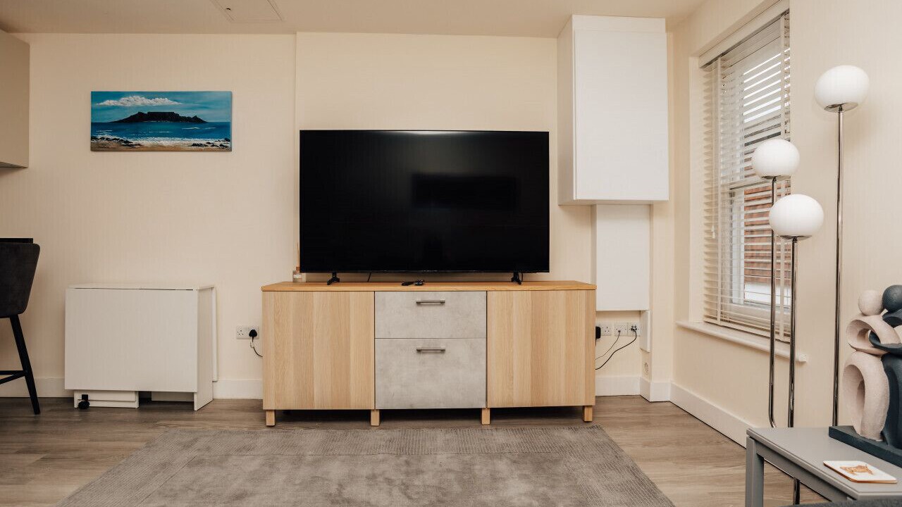 Photo of Livingroom in Henley