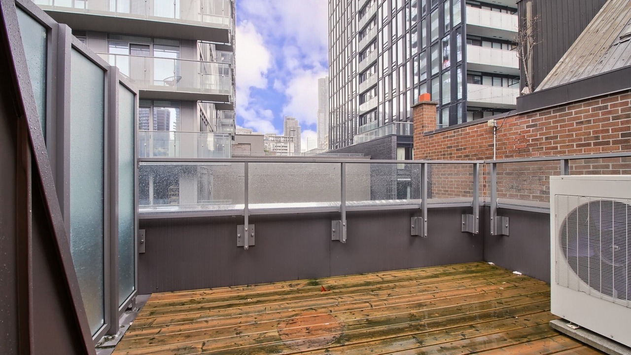 Photo of Outdoor in Bloor-Yorkville