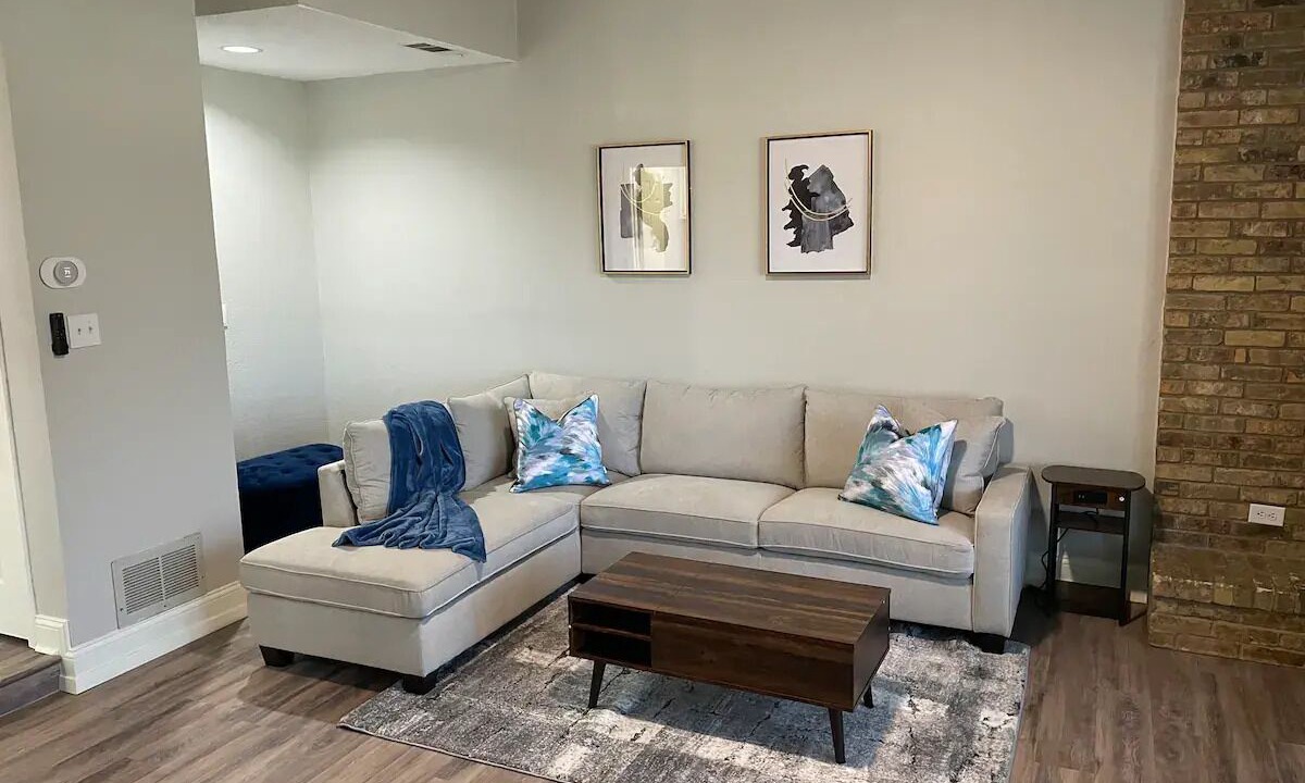 Photo of Livingroom in Bedford