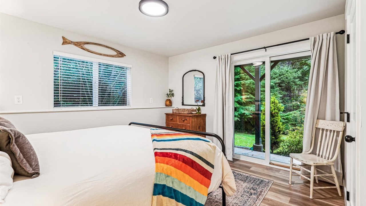 Photo of Bedroom in Arch Cape