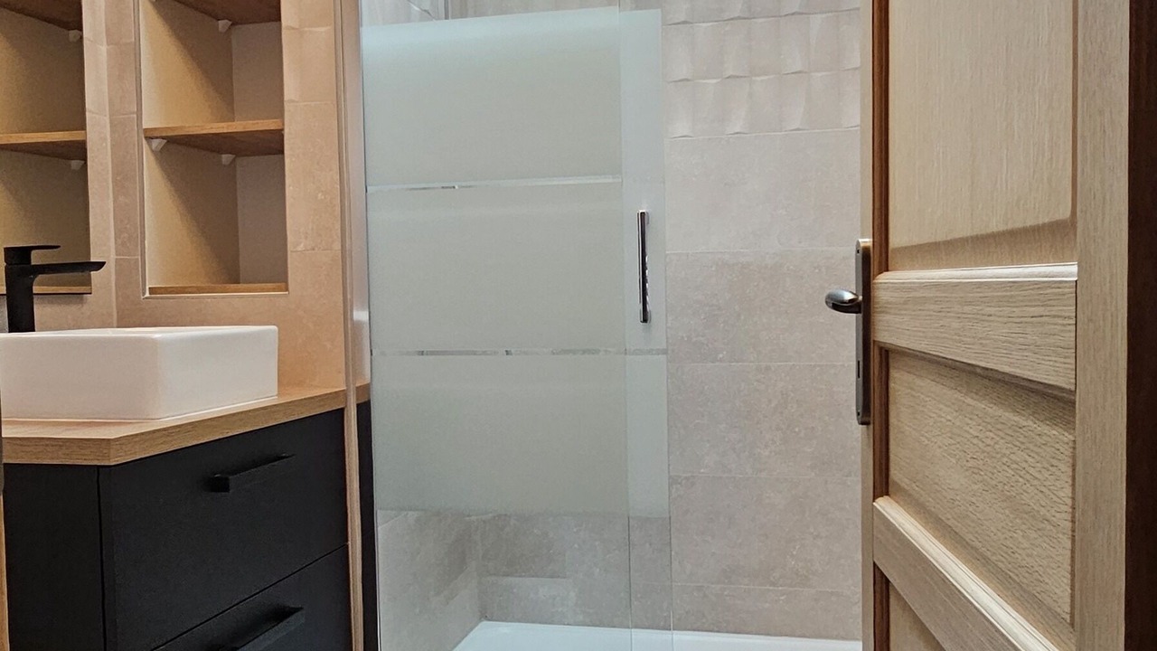 Photo of Bathroom in Dourdan
