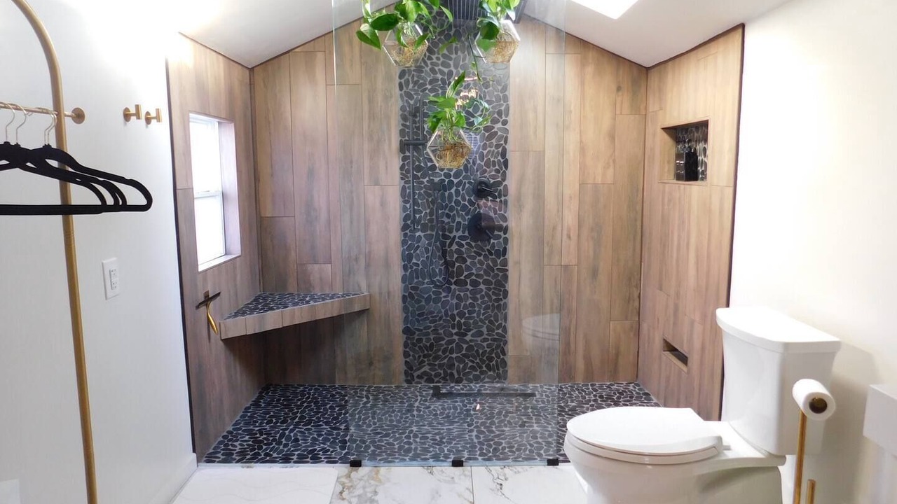 Photo of Bathroom in Helm Farm