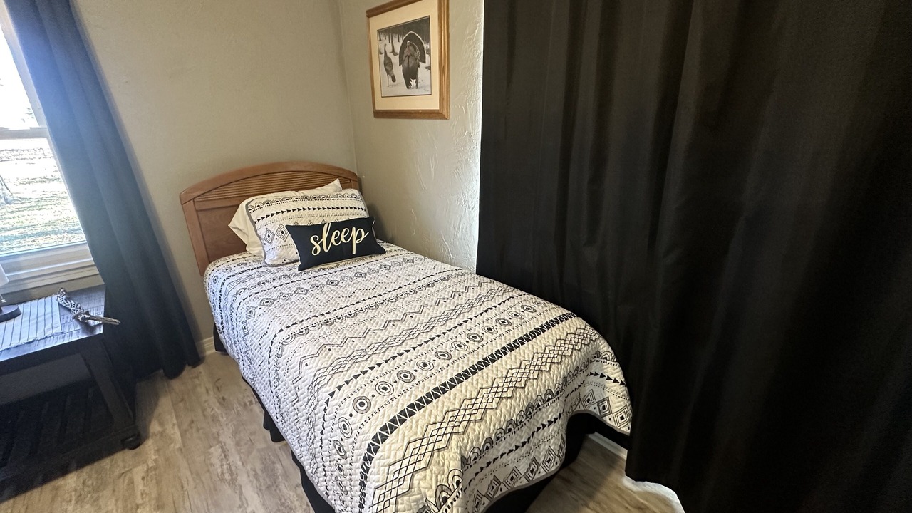Photo of Bedroom in Ponca City