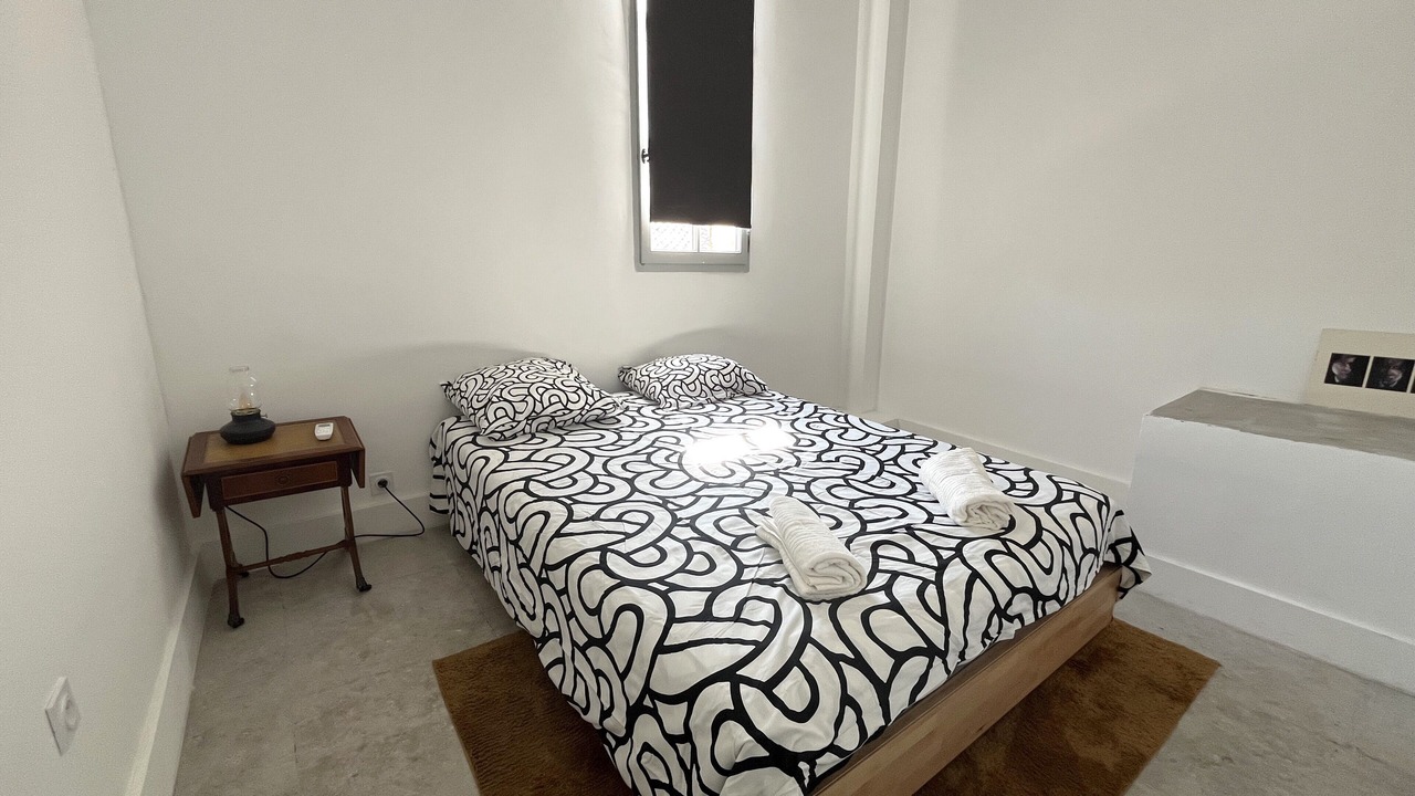 Photo of Bedroom in Comedie