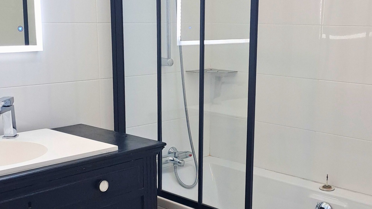 Photo of Bathroom in Saint-Gonlay