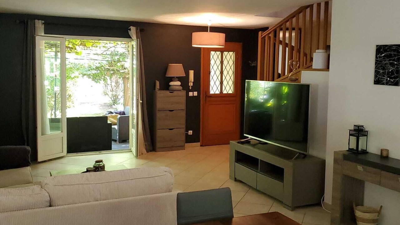 Photo of Livingroom in Rubelles