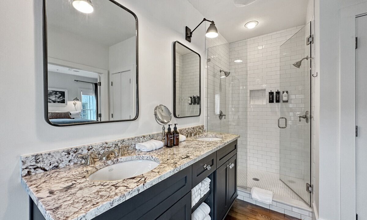 Photo of Bathroom in Chattahoochee Hills
