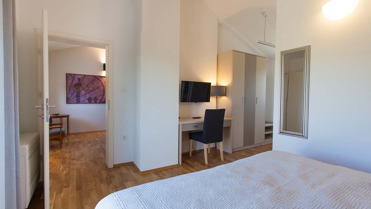 Photo of Bedroom in Risika