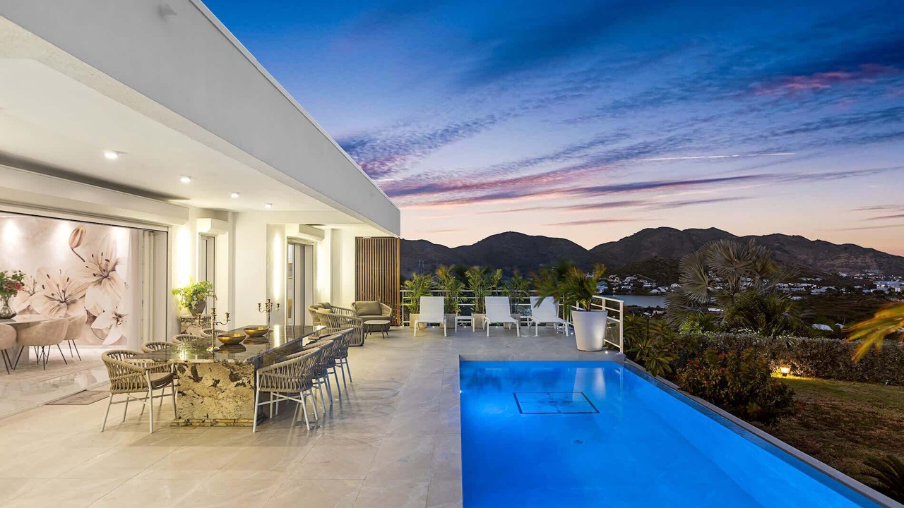 Photo of Outdoor in Orient Bay