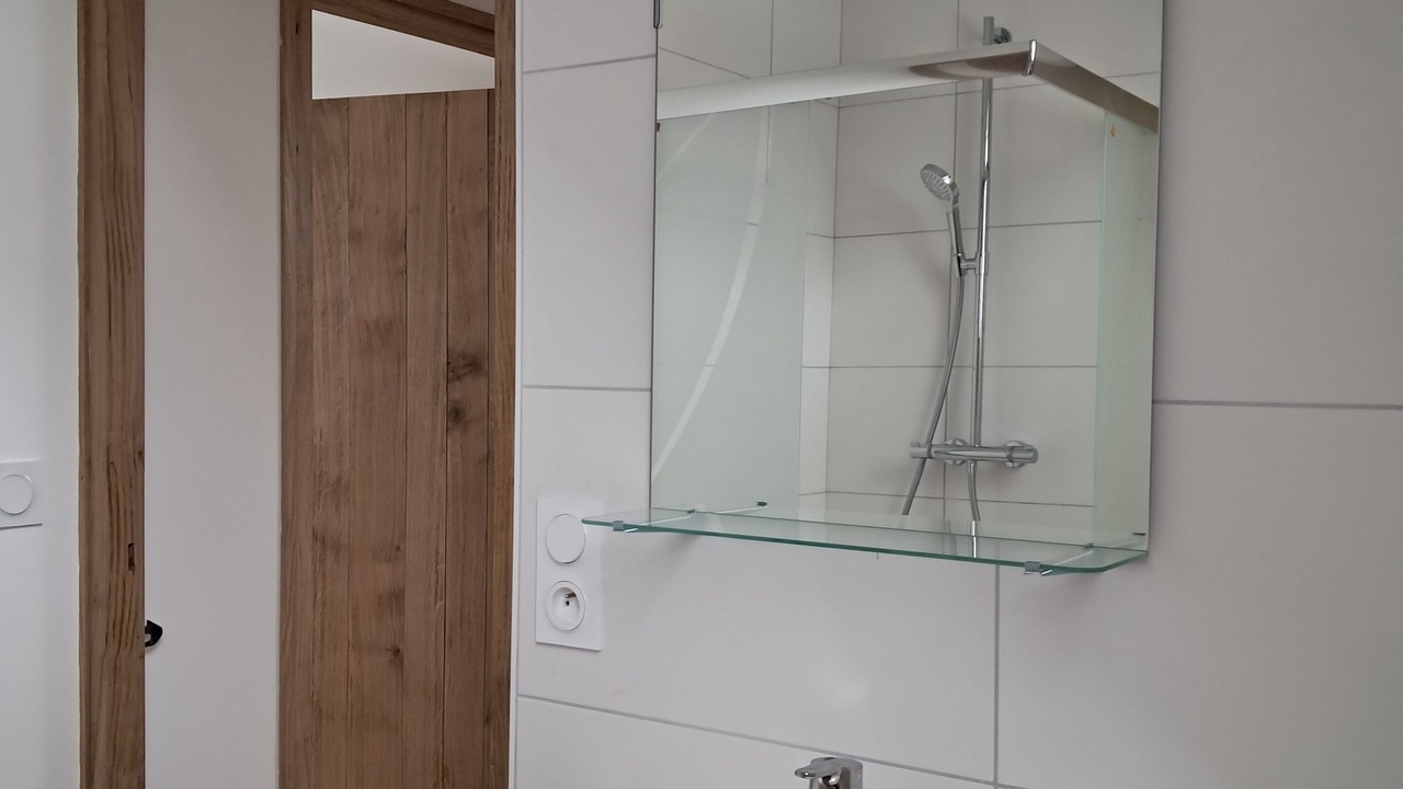 Photo of Bathroom in Mantilly