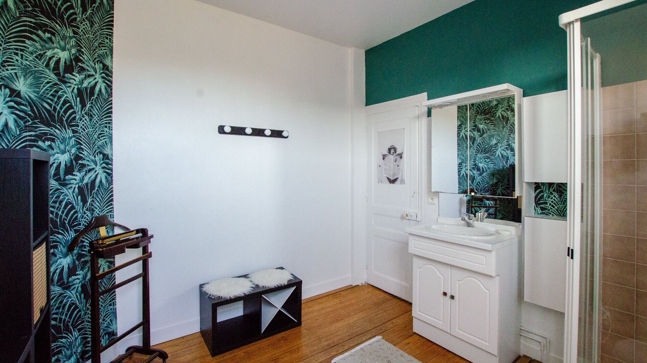 Photo of Bathroom in Offranville