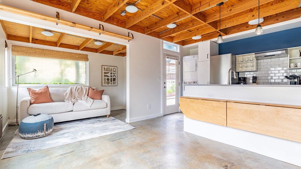 Photo of Livingroom in Capitol Hill