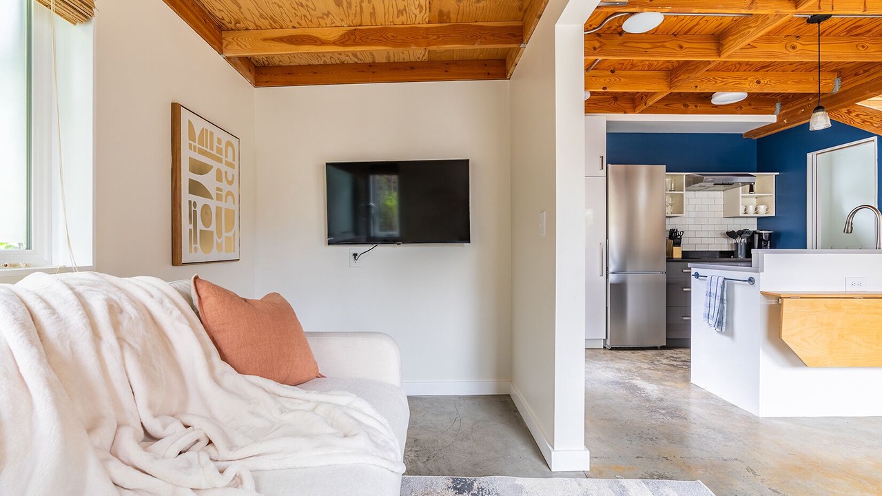 Photo of Livingroom in Capitol Hill