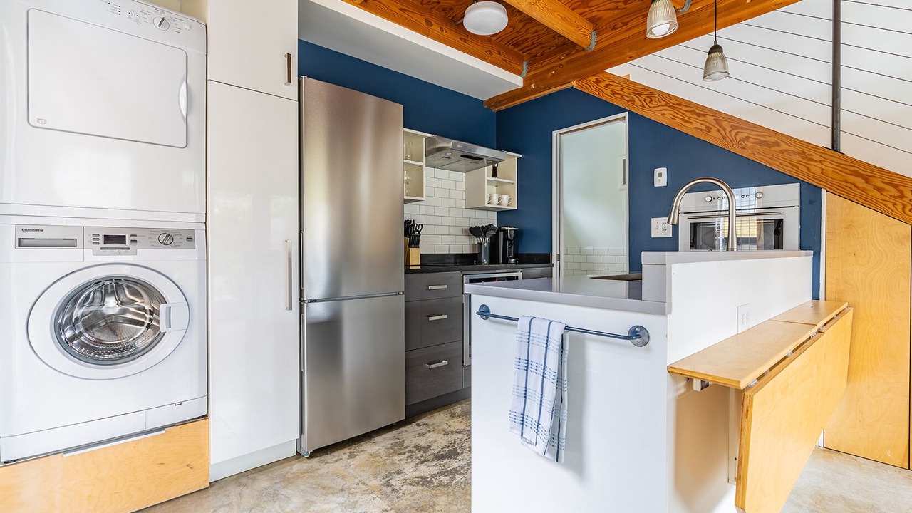 Photo of Others in Capitol Hill