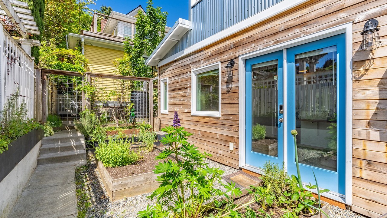 Photo of Outdoor in Capitol Hill