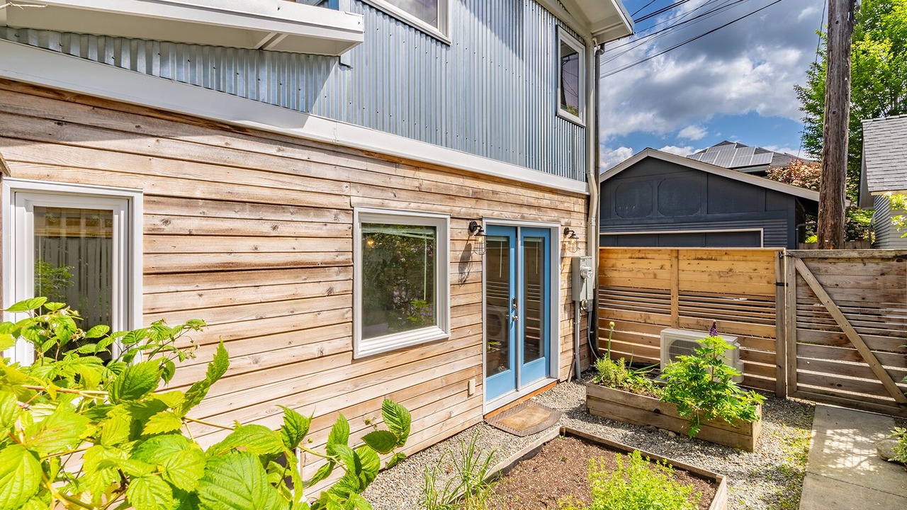 Photo of Outdoor in Capitol Hill