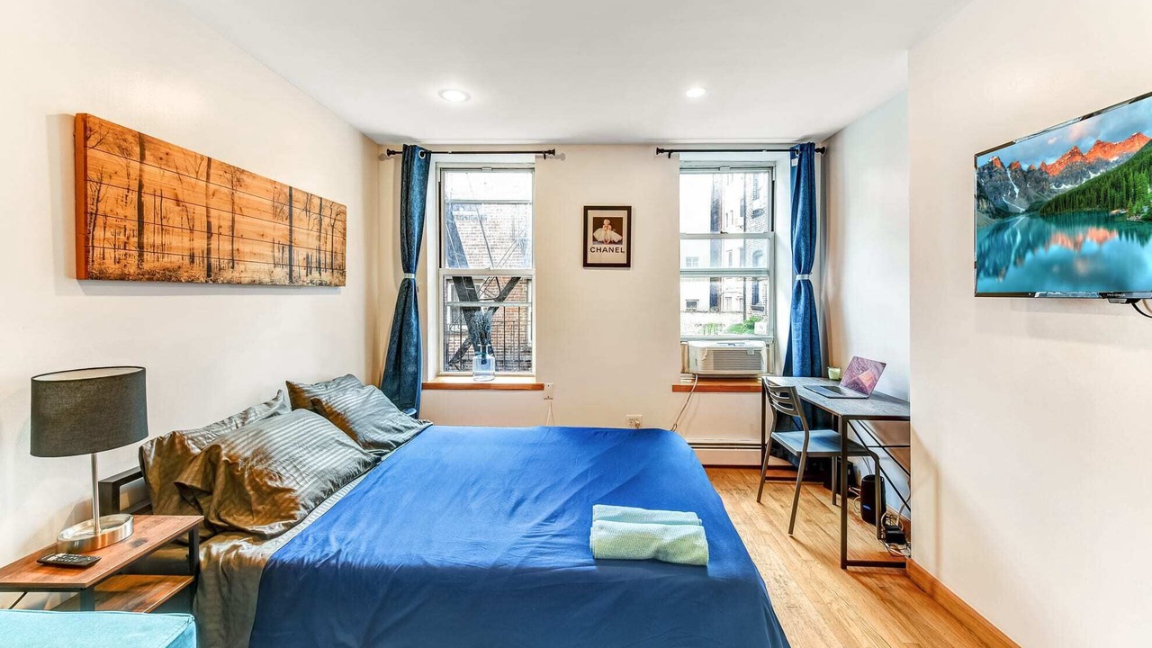 Photo of Bedroom in Chinatown