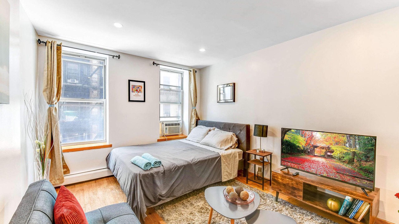 Photo of Bedroom in Chinatown