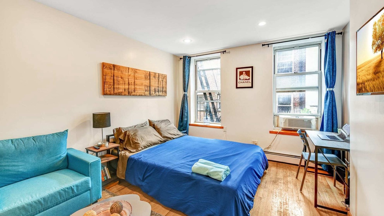 Photo of Bedroom in Chinatown