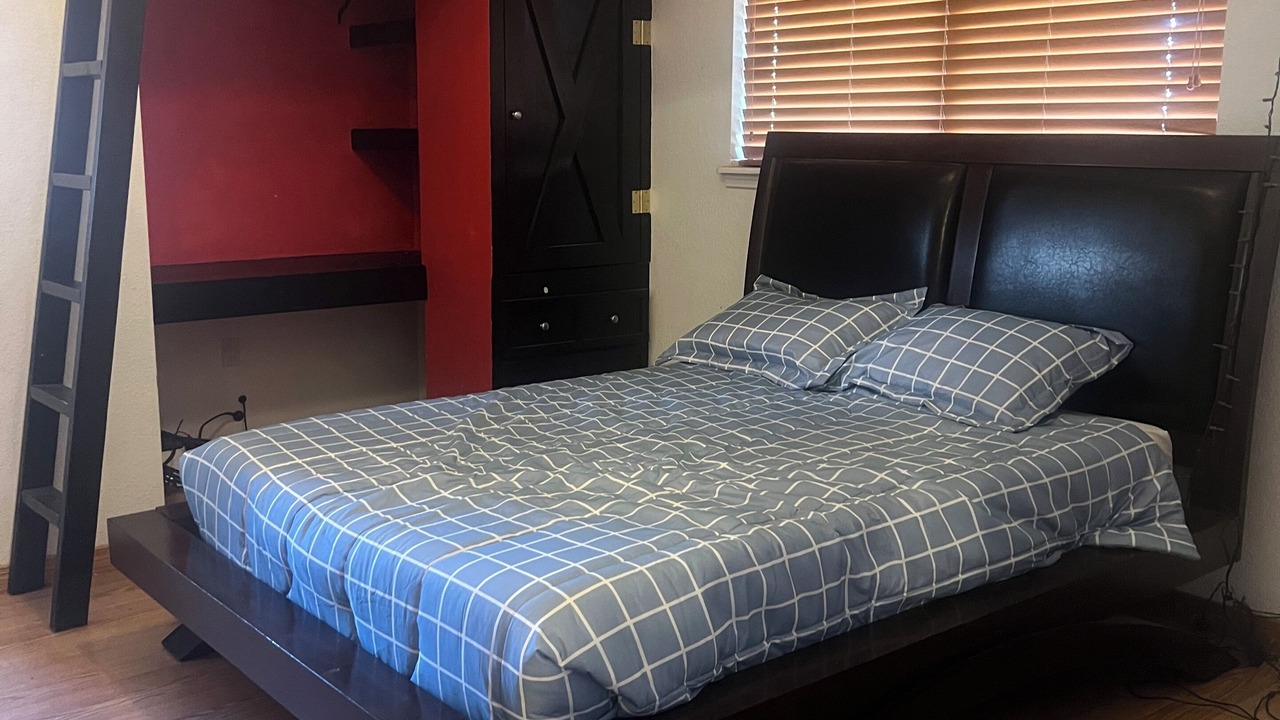 Photo of Bedroom in Deming