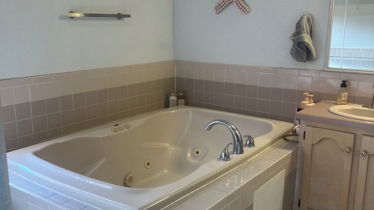 Photo of Bathroom in Deming