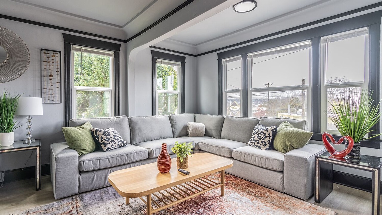 Photo of Livingroom in West Woodland