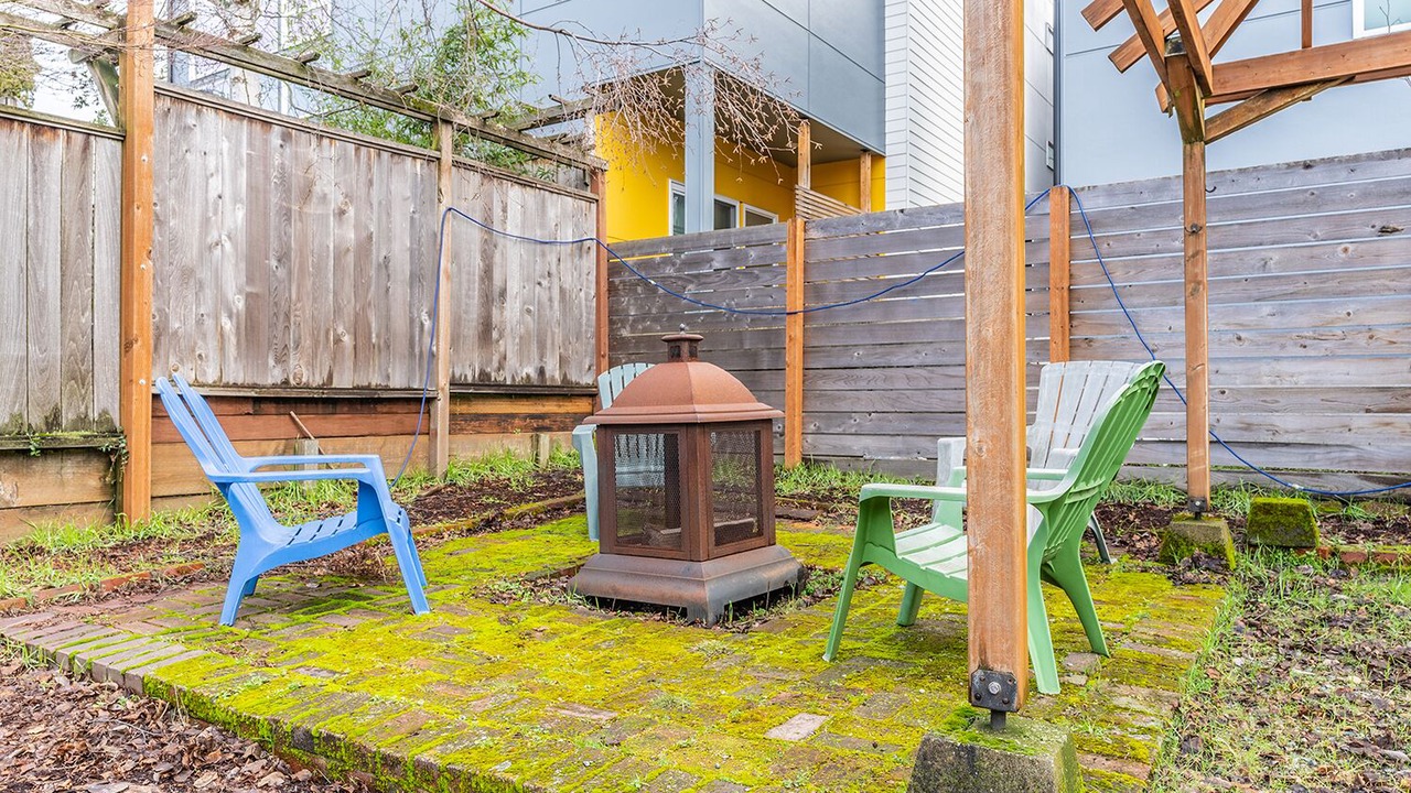 Photo of Patio Balcony in West Woodland