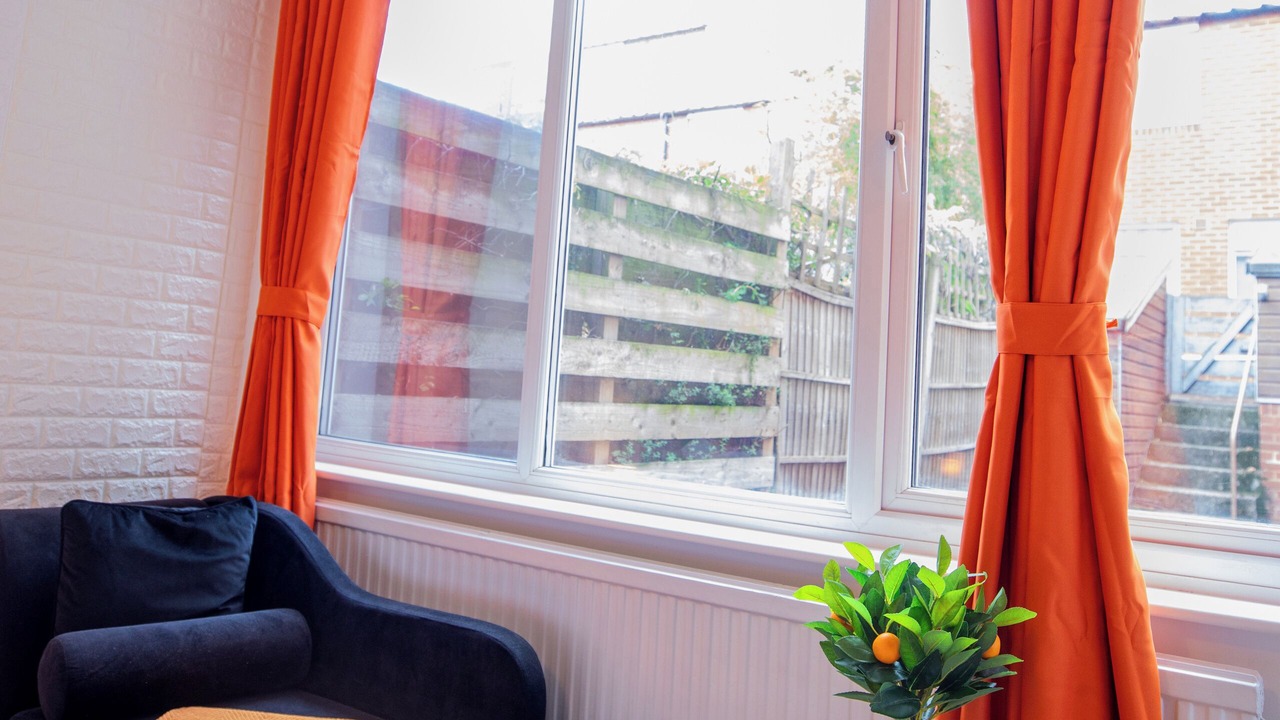 Photo of Livingroom in Cathedrals