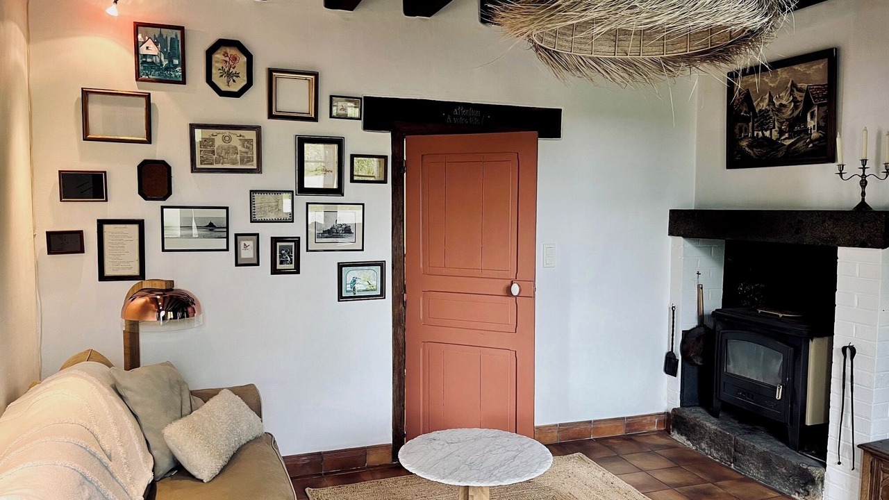 Photo of Livingroom in Saint-Georges-de-Reintembault