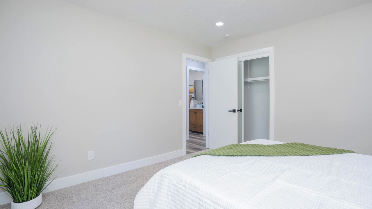 Photo of Bedroom in Brookline Station