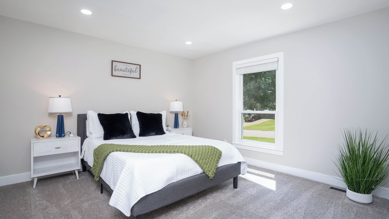 Photo of Bedroom in Brookline Station