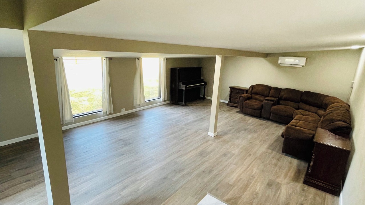 Photo of Livingroom in Owasso
