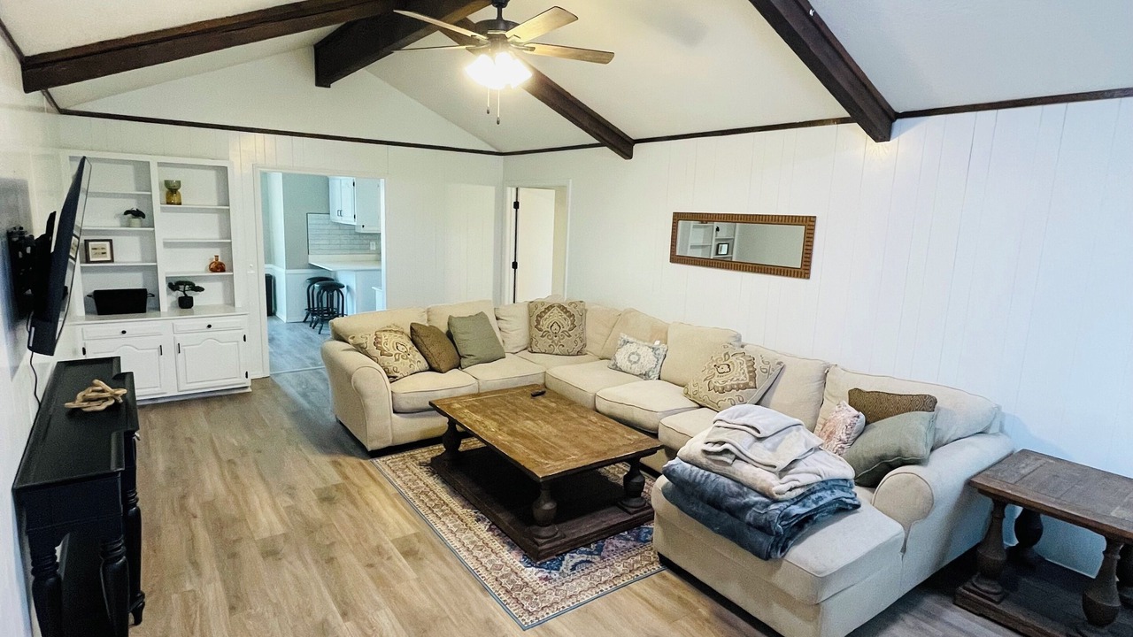 Photo of Livingroom in Owasso