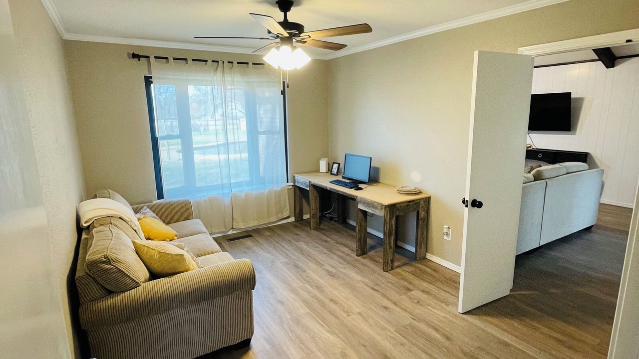 Photo of Livingroom in Owasso