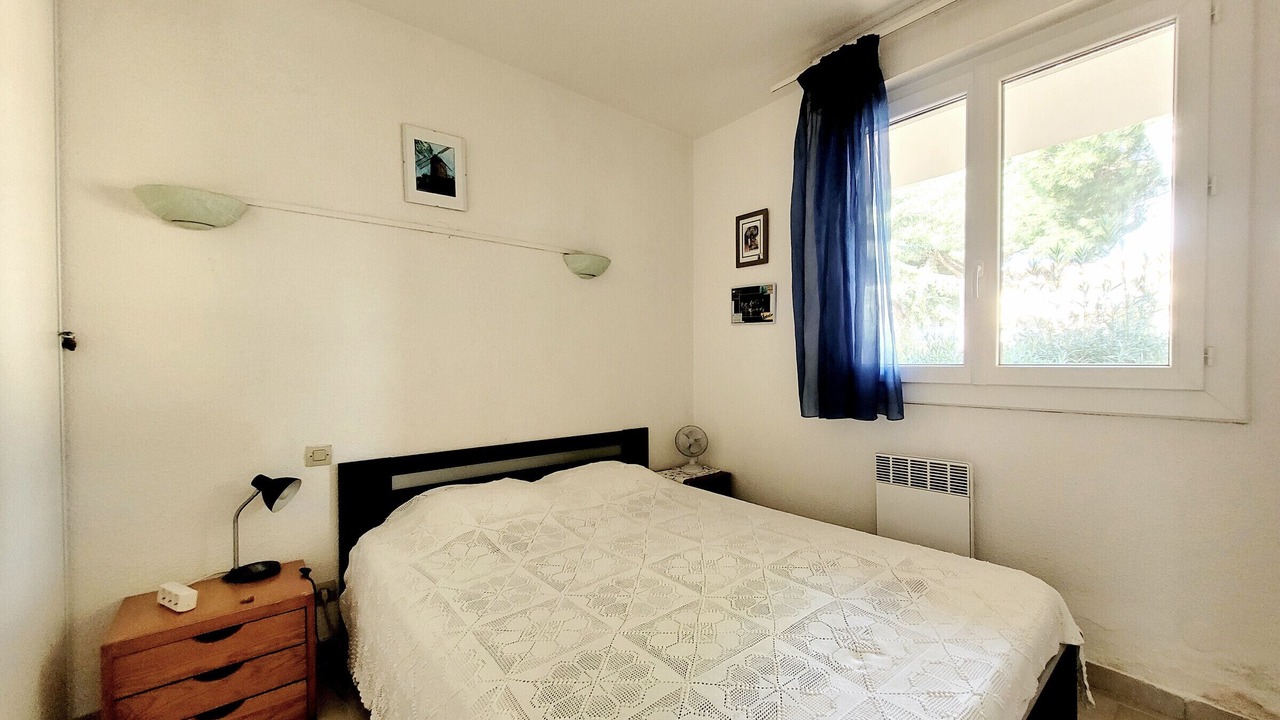 Photo of Bedroom in Les Hauts de Canet
