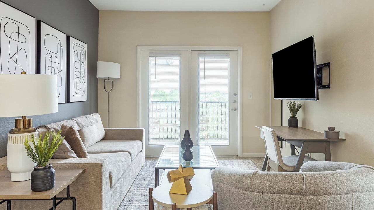 Photo of Livingroom in Sweetbriar