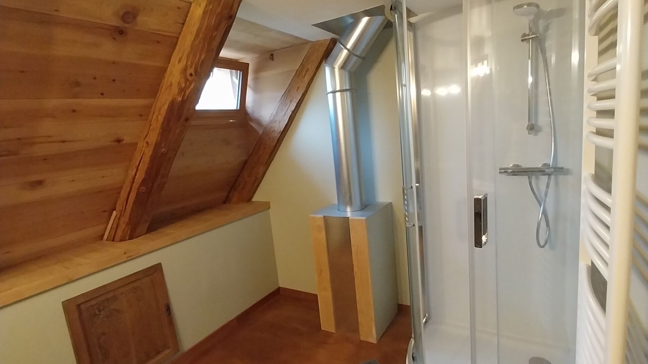 Photo of Bathroom in Loudervielle