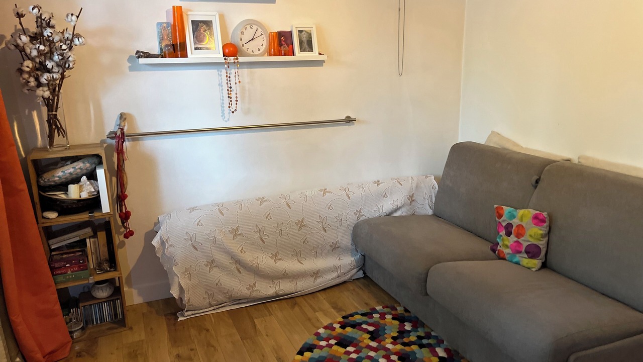 Photo of Livingroom in Republique–Point-du-Jour