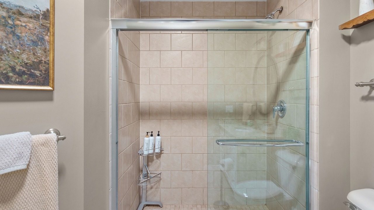 Photo of Bathroom in Le Claire