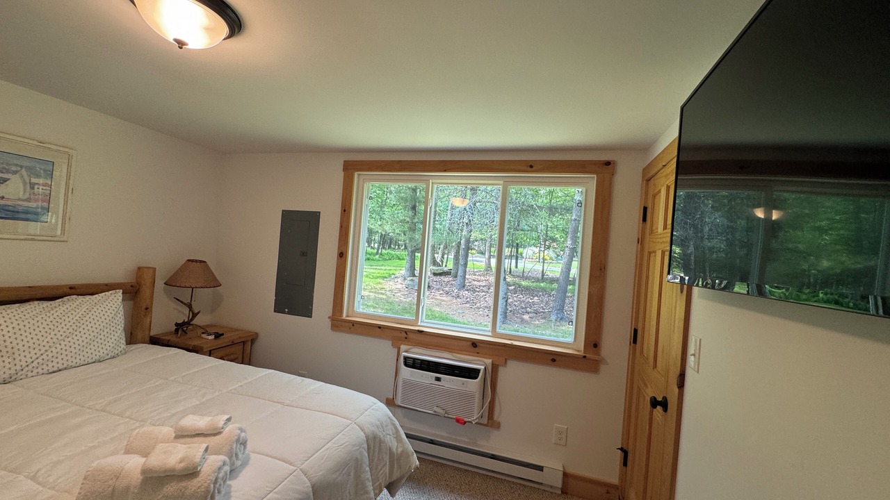 Photo of Bedroom in Lakeville