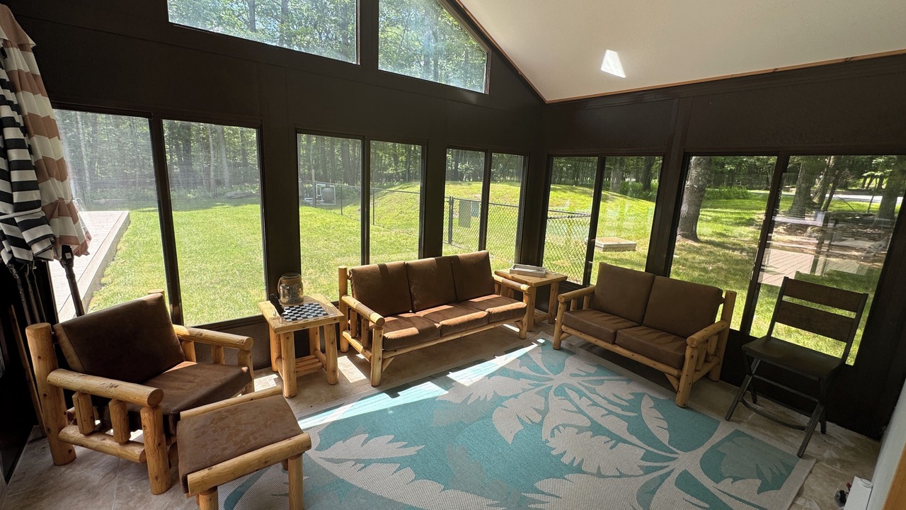 Photo of Livingroom in Lakeville