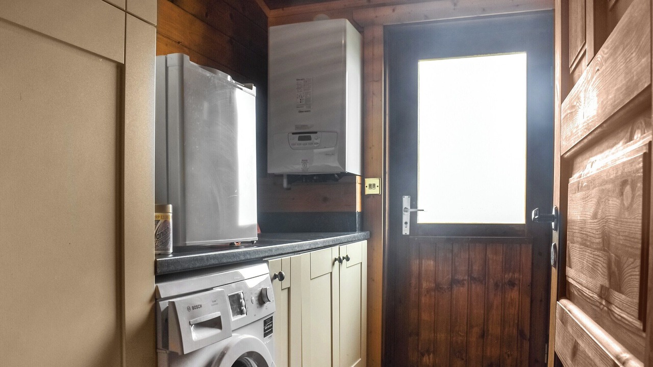 Photo of Others in Pilling