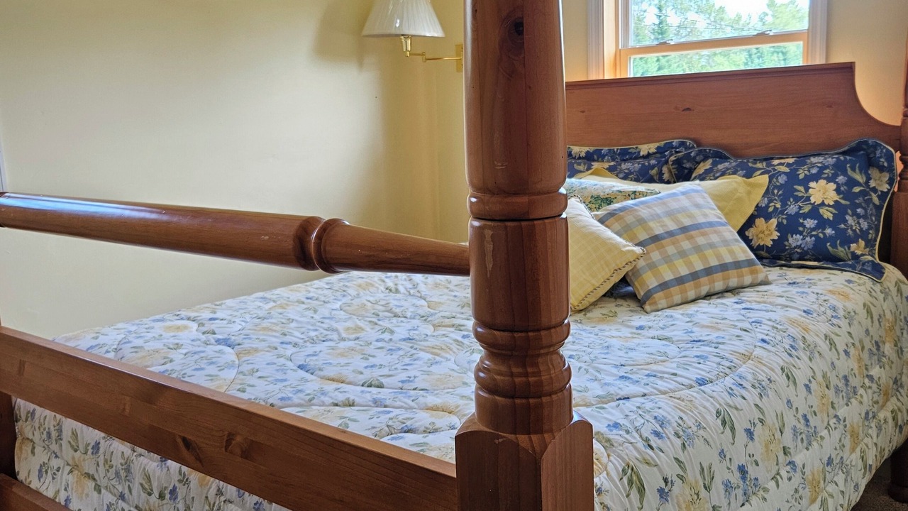 Photo of Bedroom in Warrensburg